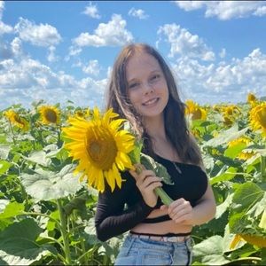 Meet your Posher, Annika